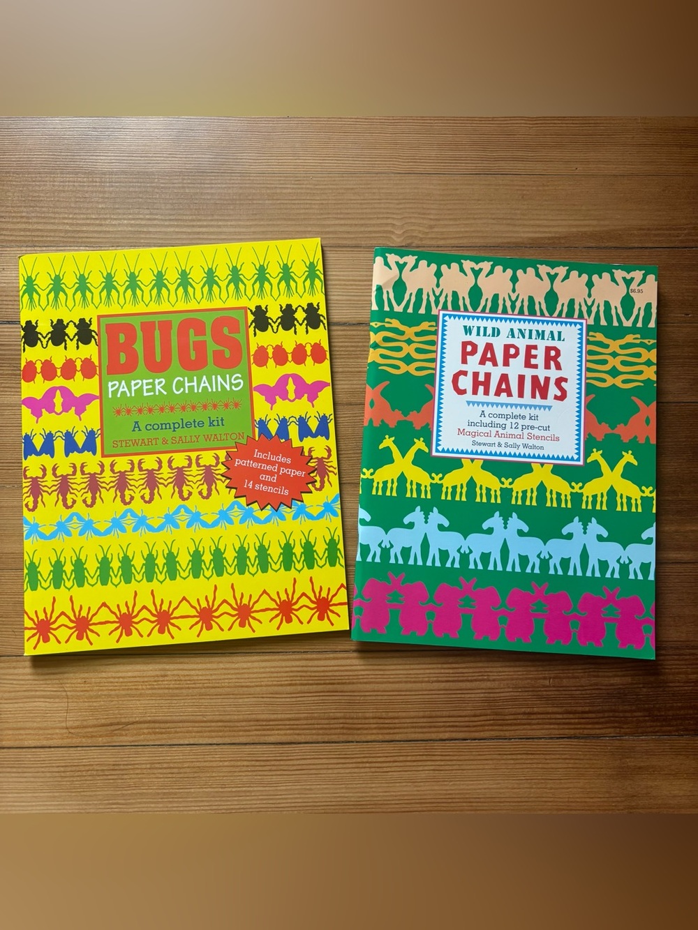 Lot of 2 BUGS & WILD ANIMAL PAPER CHAINS A Complete Kit Stewart & Sally Walton